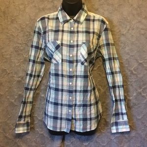 NWT blue plaid button down flannel